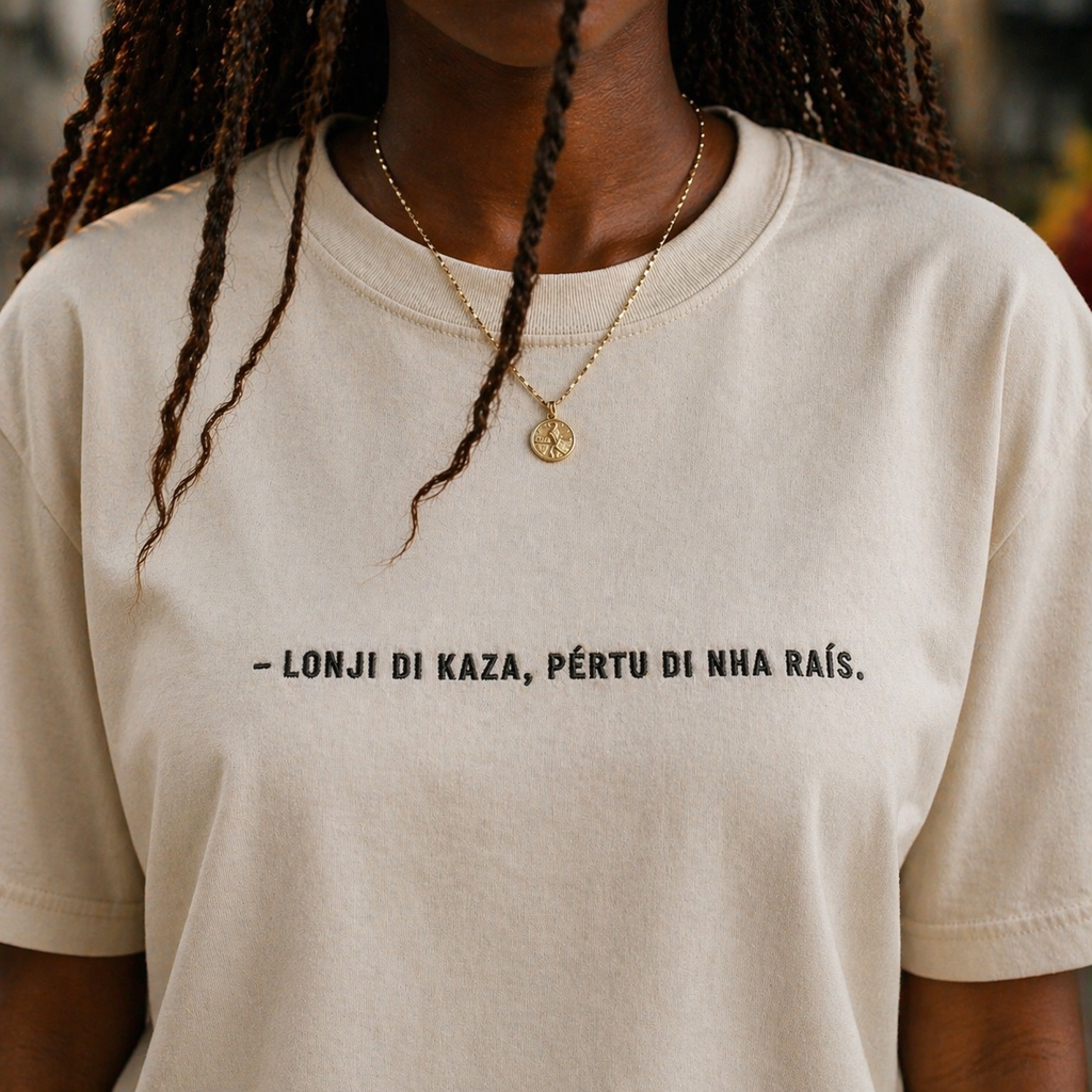 #LONJI DI KAZA PERTU DI NHA RAIS - Unisex Oversized faded t-shirt