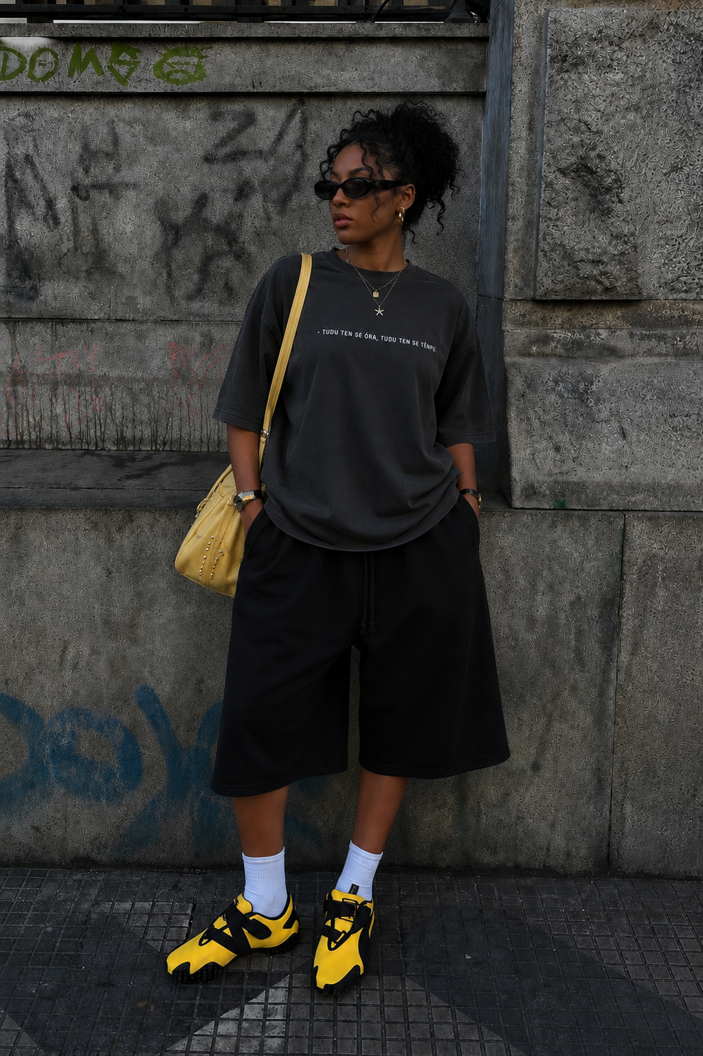 #TUDU TEN SE ORA TUDU TEN SE TENPU - Unisex Oversized faded t-shirt